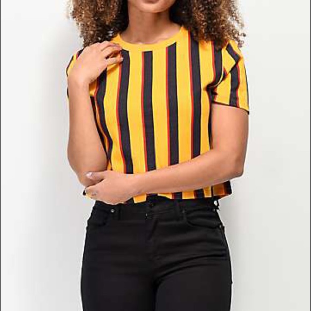 Short Sleeve Crop Top